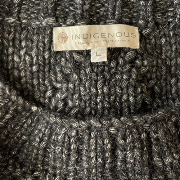 Indigenous Made In Peru Wool/Alpaca Sweater, Tasseled Hem, Size Medium, New - Picture 4 of 5